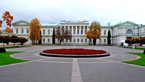 Президентский дворец в Вильнюсе осенью, архивное фото - Sputnik Lietuva