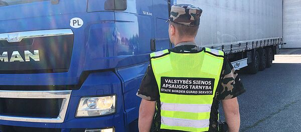 Контрабанда сигарет на миллион евро Контрабанда сигарет на миллион евро - Sputnik Lietuva