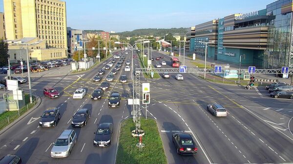 Vilniuje policija surengė netikėtą reidą: sustiprino A juostų ir sankryžų kontrolę Vilniuje policija surengė netikėtą reidą: sustiprino A juostų ir sankryžų kontrolę - Sputnik Lietuva