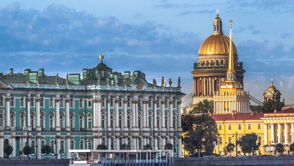 Санкт-Петербург, Собор Святого Исаака, вид на Зимний дворец с реки Нева, архивное фото - Sputnik Литва