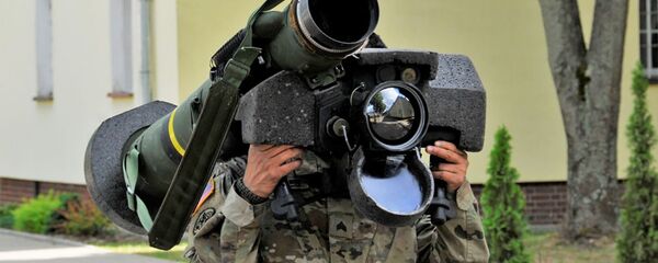 Американский переносной противотанковый ракетный комплекс (ПТРК) Javelin, архивное фото - Sputnik Литва