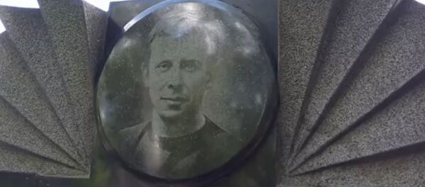 Могила криминального авторитета, основателя ореховской ОПГ Сергея Тимофеева Могила криминального авторитета, основателя ореховской ОПГ Сергея Тимофеева - Sputnik Lietuva