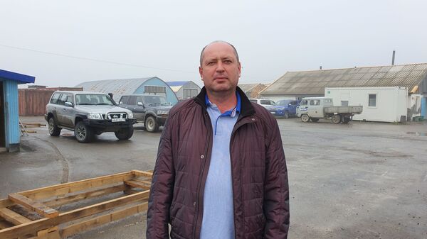 Дороги без дураков: как асфальтируется самый далекий край России Дороги без дураков: как асфальтируется самый далекий край России - Sputnik Литва