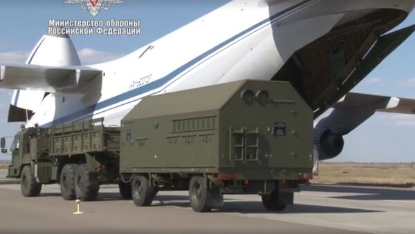 Rusijos gynybos ministerija paviešino S-400 tiekimo į Turkiją vaizdo įrašą - Sputnik Lietuva