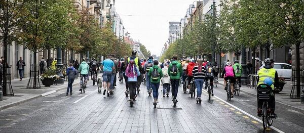 Masinis darniai mieste judančių žygis Vilniuje - Sputnik Lietuva