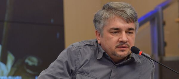 Президент украинского Центра системного анализа и прогнозирования Ростислав Ищенко Президент украинского Центра системного анализа и прогнозирования Ростислав Ищенко - Sputnik Литва