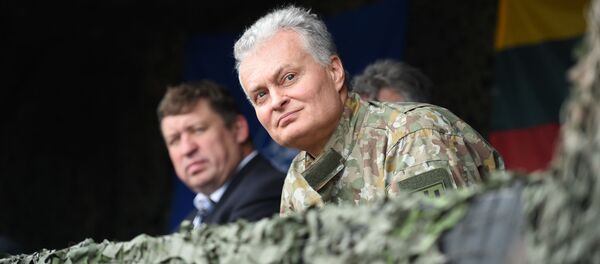Президент Литвы Гитанас Науседа посетил войска Президент Литвы Гитанас Науседа посетил войска - Sputnik Lietuva