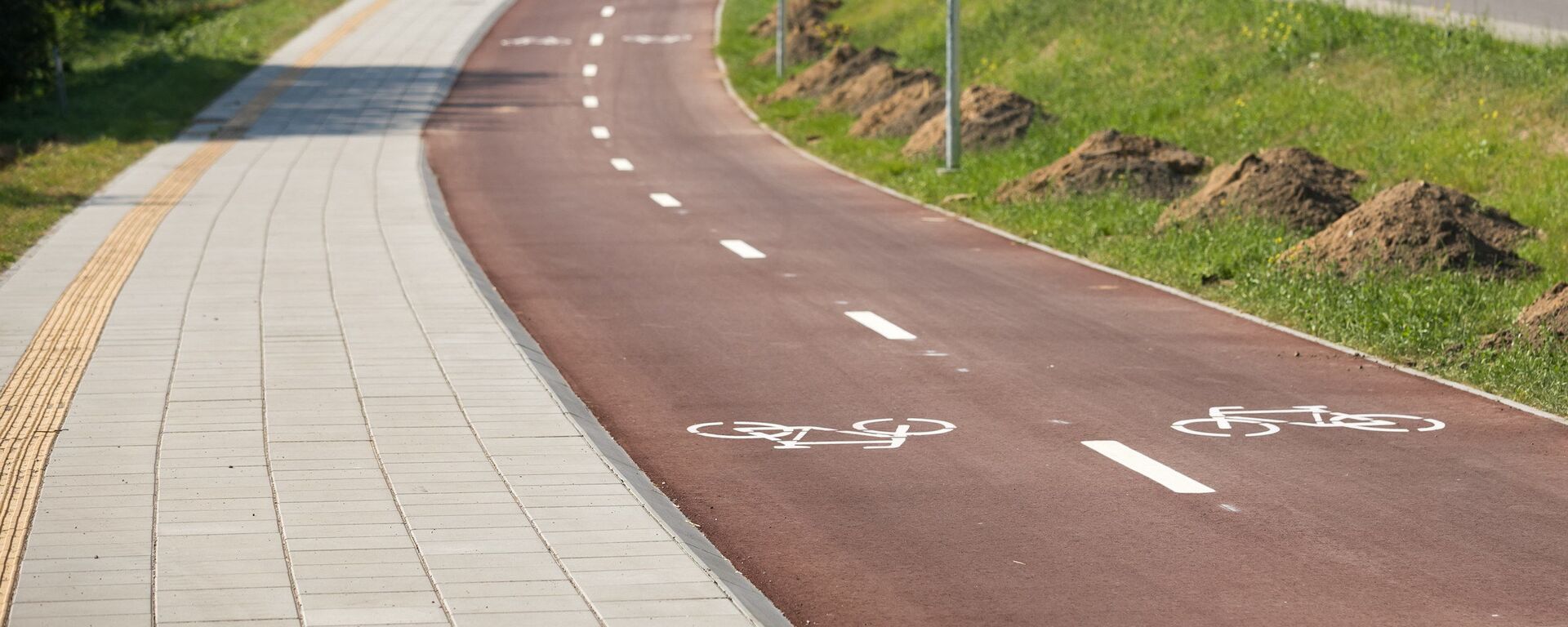 Строительство велодорожки в Вильнюсе - Sputnik Литва, 1920, 16.08.2024