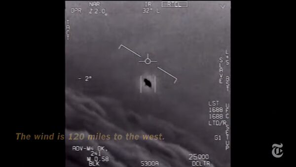 Нью-Йорк Таймс .. США. Военно-морские самолеты сталкиваются с НЛО - Sputnik Lietuva