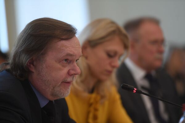 Эксперт объяснил, почему Литва не может тягаться с Минском в энергетике Эксперт объяснил, почему Литва не может тягаться с Минском в энергетике - Sputnik Литва