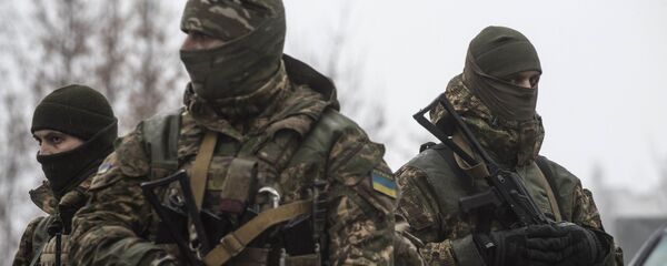 Солдаты ВСУ в Донбассе, архивное фото - Sputnik Литва