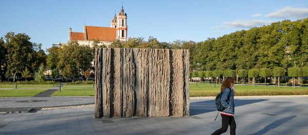 Макет Холма свободы на площади Лукишкес в Вильнюсе - Sputnik Литва