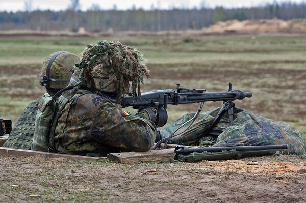 Belaukiant smūgio. NATO ruošiasi Rusijos puolimui Europoje Belaukiant smūgio. NATO ruošiasi Rusijos puolimui Europoje - Sputnik Lietuva