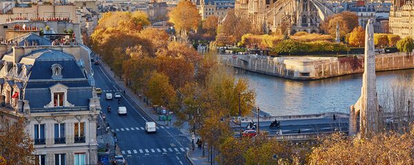 Осенний Париж, архивное фото Осенний Париж, архивное фото - Sputnik Lietuva