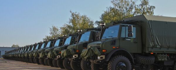 Sunkvežimiai Unimog U5000 - Sputnik Lietuva