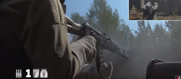 Автомат Калашникова (АК-74М) испытали в режиме безостановочной стрельбы очередями Автомат Калашникова (АК-74М) испытали в режиме безостановочной стрельбы очередями - Sputnik Lietuva