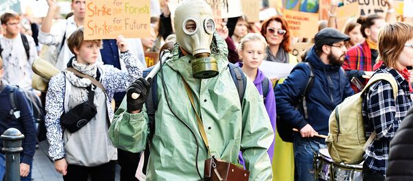 Митинг в Вильнюсе – “Забастовка по климату” - Sputnik Литва