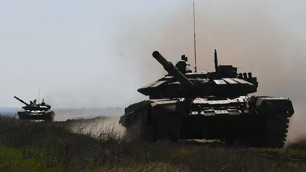 Танки Т-90  - Sputnik Lietuva