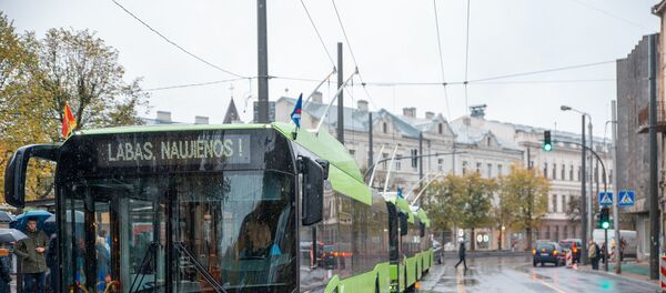 Исторический день в Каунасе: первые новые троллейбусы вышли на улицы - Sputnik Lietuva