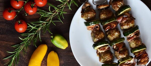 Мясо и овощи, архивное фото Мясо и овощи, архивное фото - Sputnik Lietuva