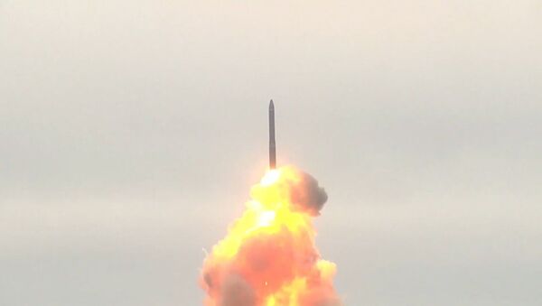 Испытательный пуск межконтинентальной баллистической ракеты Тополь-М на космодроме Плесецк - Sputnik Литва