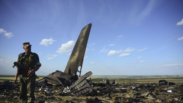 Сбитый ополченцами Луганска самолет ИЛ-76 ВВС Украины, архивное фото - Sputnik Lietuva