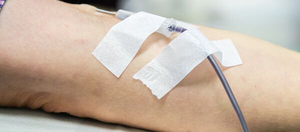 Донор сдает кровь, архивное фото Донор сдает кровь, архивное фото - Sputnik Lietuva