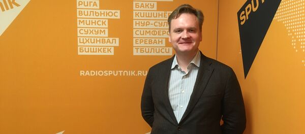 Доцент Высшей школы экономики Дмитрий Офицеров-Бельский, архивное фото - Sputnik Литва