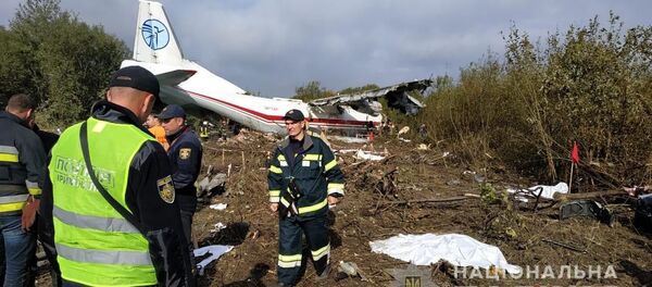 Аварийная посадка самолета АН-12 на Львовщине, 4 октября 2019 года - Sputnik Литва