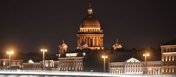 Вид на Исаакиевский собор в Санкт-Петербурге, архивное фото - Sputnik Литва