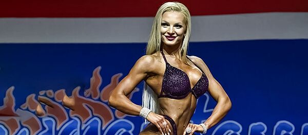 Лина Кудрите из Шауляя на международном турнире IFBB Nordic Cup в Финляндии, 5 октября 2019 года - Sputnik Литва