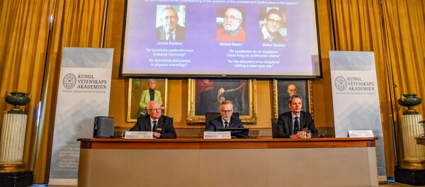 Объявление лауреатов Нобелевской премии по физике 2019 в Стокгольме Объявление лауреатов Нобелевской премии по физике 2019 в Стокгольме - Sputnik Литва