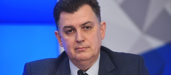 Украинский политолог Александр Дудчак, архивное фото Украинский политолог Александр Дудчак, архивное фото - Sputnik Литва