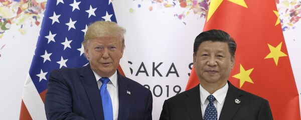 Президент США Дональд Трамп и председатель КНР Си Цзиньпин, архивное фото Президент США Дональд Трамп и председатель КНР Си Цзиньпин, архивное фото - Sputnik Lietuva