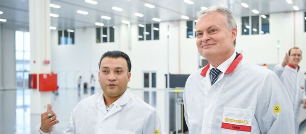 Президент Гитанас Науседа примет участие в открытии завода Continental Президент Гитанас Науседа примет участие в открытии завода Continental - Sputnik Литва