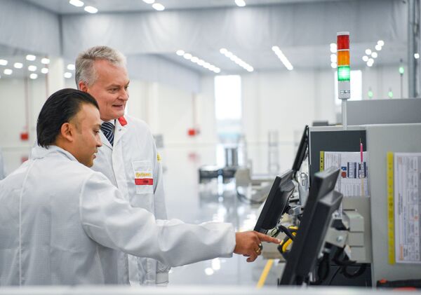 В Каунасской свободной экономической зоне открылся завод Continental В Каунасской свободной экономической зоне открылся завод Continental - Sputnik Литва