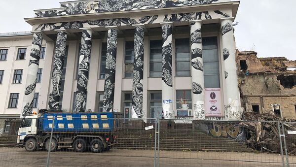 Снос здания Дворца профсоюзов в Вильнюсе, архивное фото - Sputnik Литва