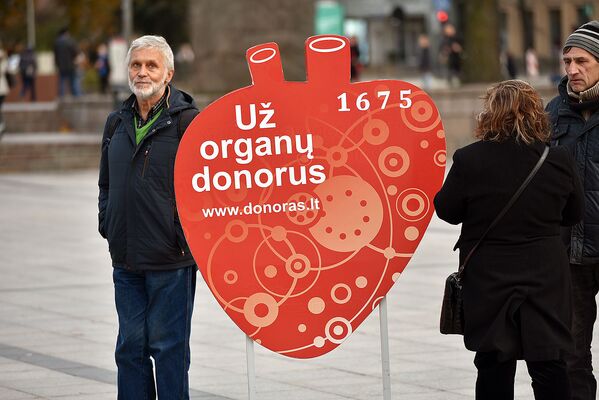 В Вильнюсе отметили Всемирный день донорства и трансплантации органов - Sputnik Литва