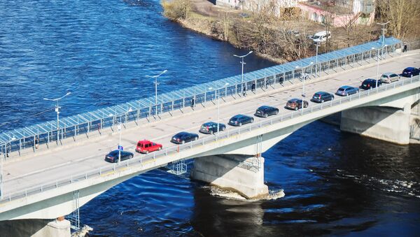 Мост Дружбы между Нарвой (Эстония) и Ивангородом (Россия), архивное фото - Sputnik Литва