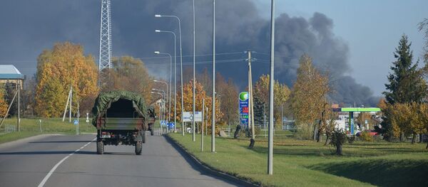 Военные участвуют в тушении пожара в Алитусе - Sputnik Литва