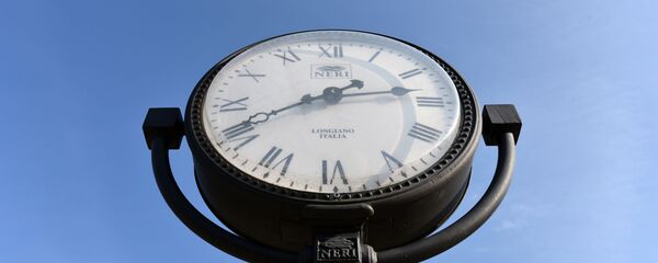 Уличные часы, архивное фото Уличные часы, архивное фото - Sputnik Lietuva