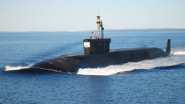 Атомная подводная лодка (АПЛ) Юрий Долгорукий во время ходовых испытаний. - Sputnik Lietuva