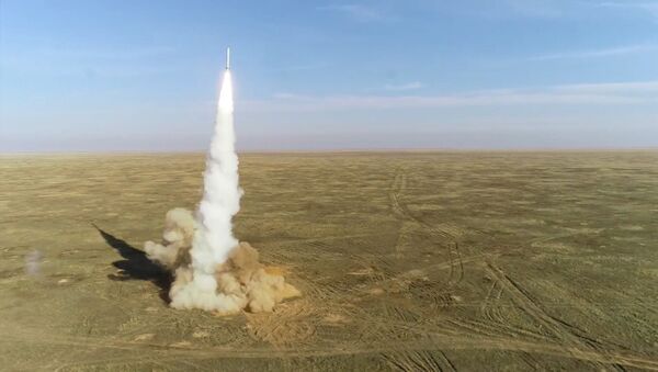 Опубликовано видео пусков баллистических ракет на учениях Гром-2019 - Sputnik Литва