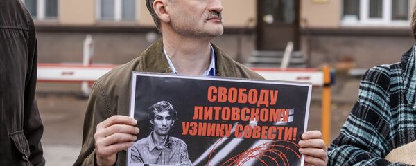 Мирослав Митрофанов на митинге в поддержку Альгирдаса Палецкиса Мирослав Митрофанов на митинге в поддержку Альгирдаса Палецкиса - Sputnik Lietuva