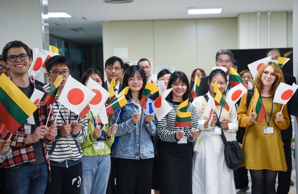 Nausėda tapo Japonijos Gifu universiteto garbės daktaru Nausėda tapo Japonijos Gifu universiteto garbės daktaru - Sputnik Lietuva
