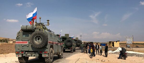 Rusijos Federacijos karo policija Sirijos Alepo provincijos šiaurės rytuose, archyvinė nuotrauka Rusijos Federacijos karo policija Sirijos Alepo provincijos šiaurės rytuose, archyvinė nuotrauka - Sputnik Lietuva