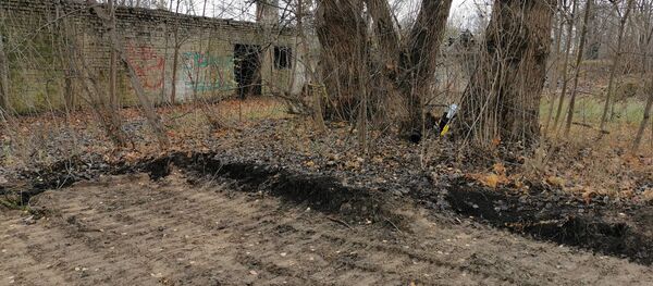 Все, что осталось на месте памятника героям-подводникам Балтики в Риге Все, что осталось на месте памятника героям-подводникам Балтики в Риге - Sputnik Lietuva