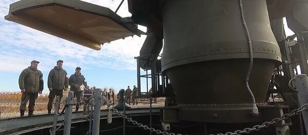 Уникальные кадры загрузки Ярсов в пусковую установку - Sputnik Литва