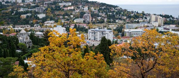 Вид сверху на Ялту Вид сверху на Ялту - Sputnik Lietuva