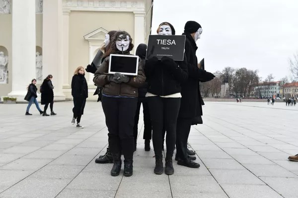 В Вильнюсе прошла акция “Куб Правды”